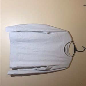 Beige/gray sweatshirt